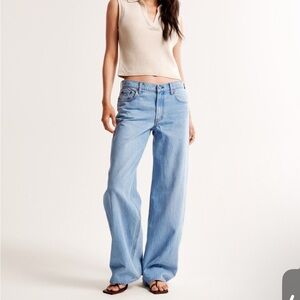 Abercrombie and fitch Low Rise Ultra Loose Jean curve love